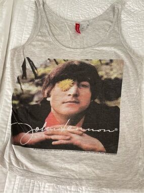 John Lennon Graphic Tank Top – Rare Licensed Vintage-Inspired Piece